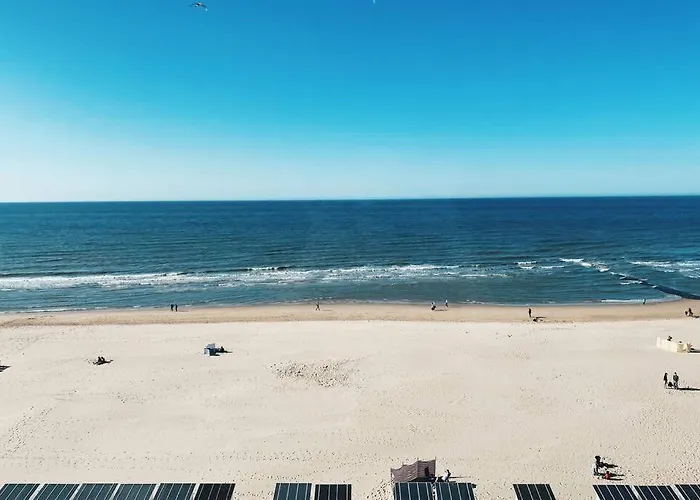 Wonderful Architect Designed Flat With Sea View