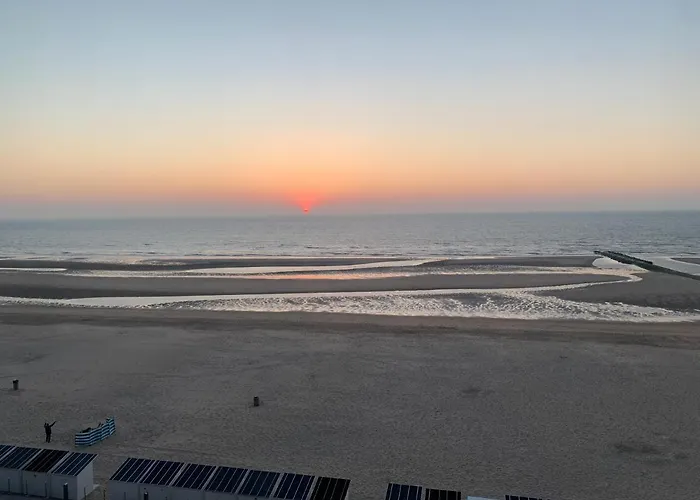 Wonderful Architect Designed Flat With Sea View Апартаменты