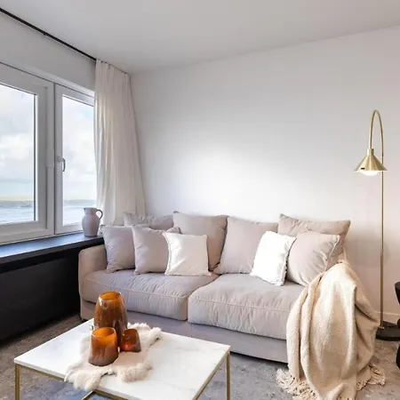 Wonderful Architect Designed Flat With Sea View * אוסטנדה