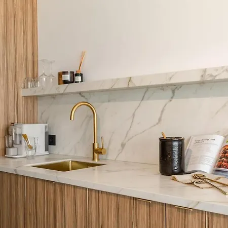 아파트 Wonderful Architect Designed Flat With Sea View